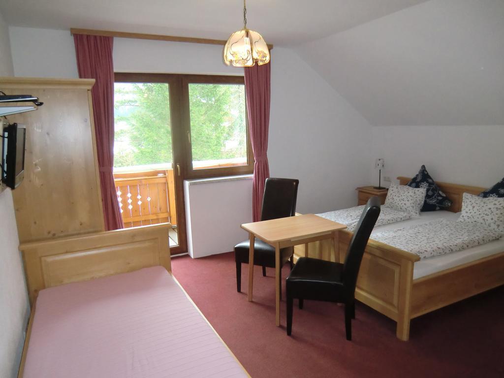 Haus Rye B&B Obertraun Ruang foto